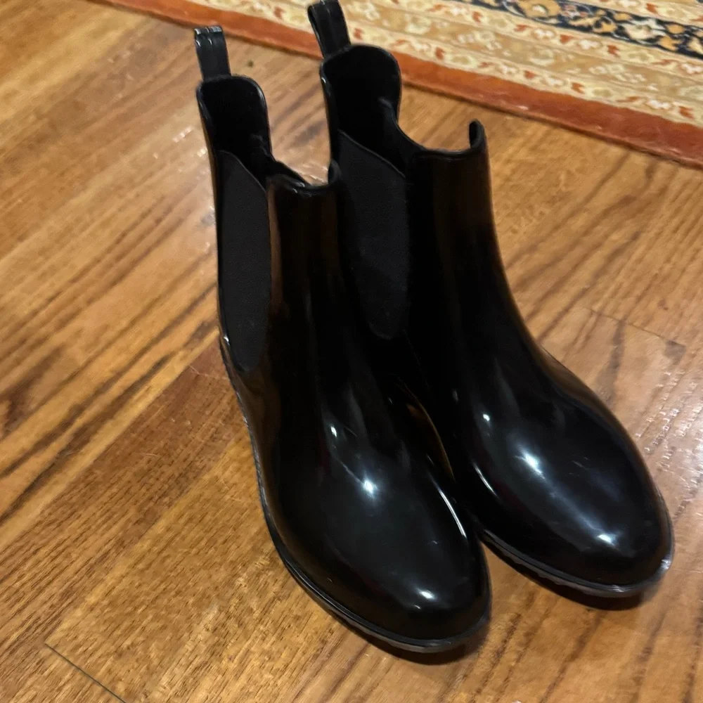 New INC International Concepts Girls Raelynn Black Rain Ankle Boots Fall Winter